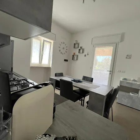 Ile Apartment